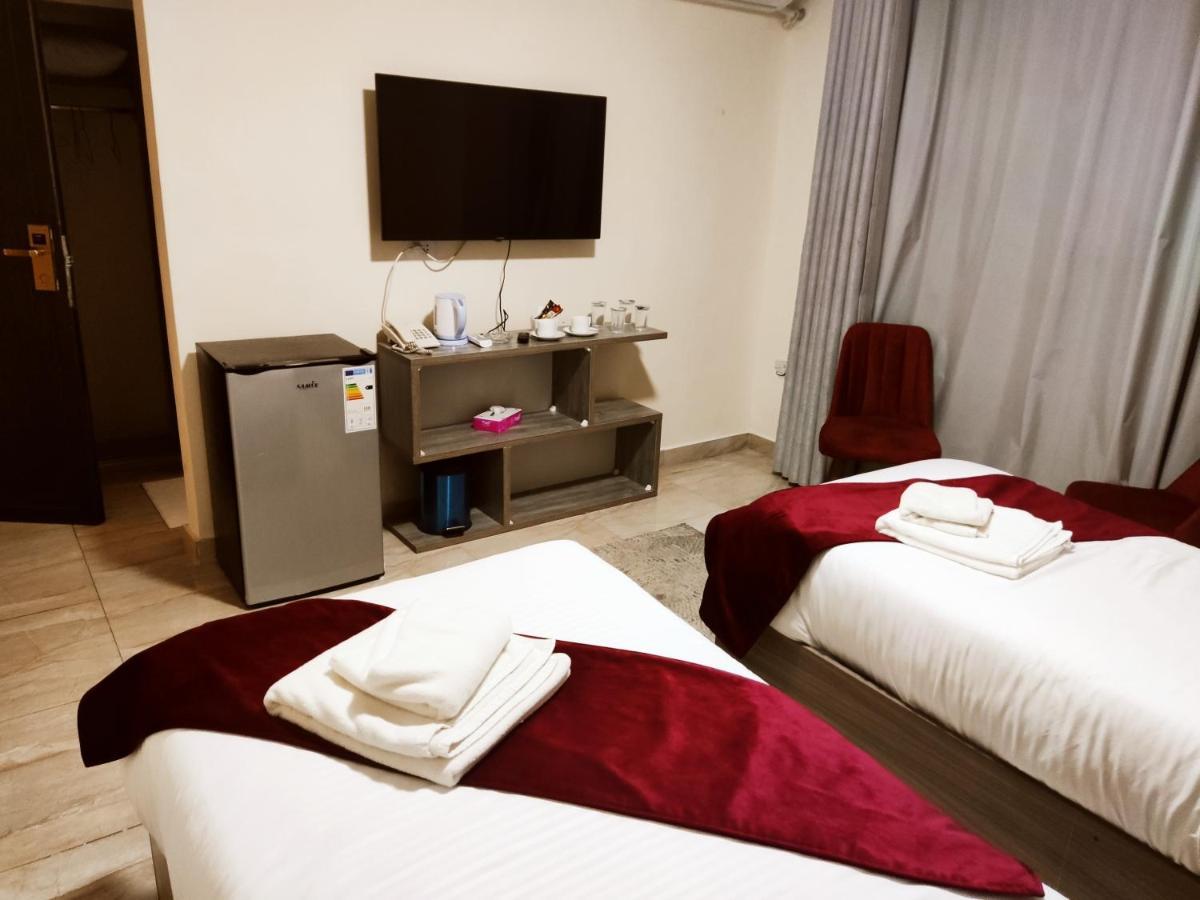 Golden Plaza Hotel Amman Dış mekan fotoğraf